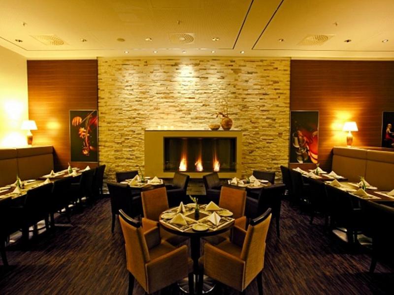 H2 Hotel Berlin Alexanderplatz - Restoran