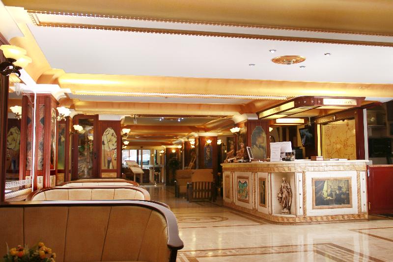 OĞLAKÇIOĞLU PARK HOTEL - Lobi