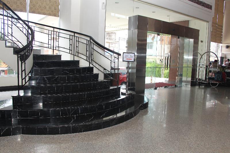 Swiss-Belhotel Borneo Samarinda - Lobi