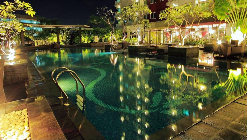 Solo Paragon Hotel & Residences - Havuz