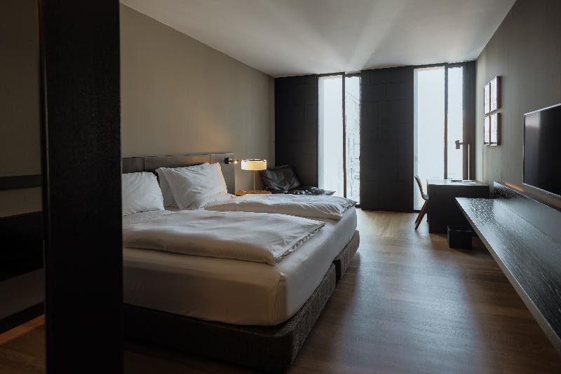 Alma Barcelona - Oda