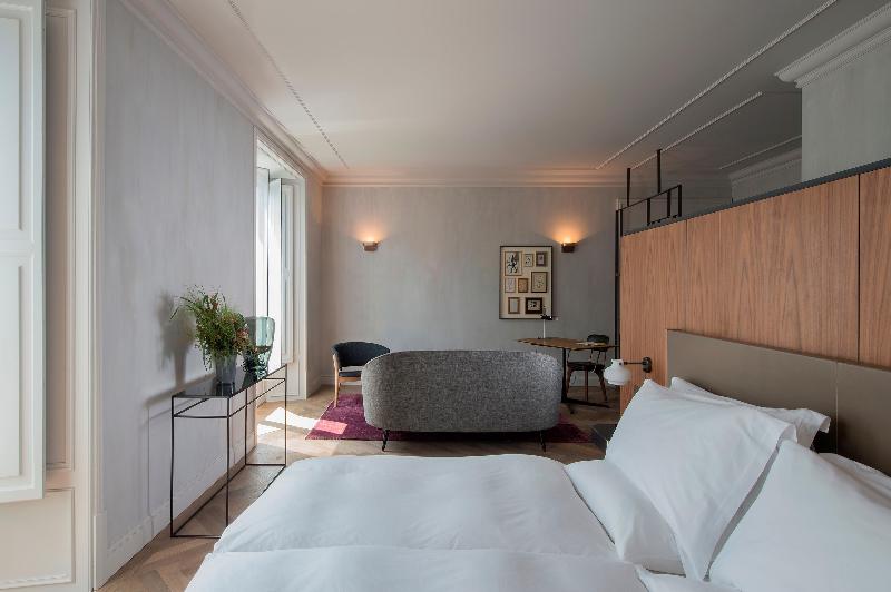 Alma Barcelona - Oda