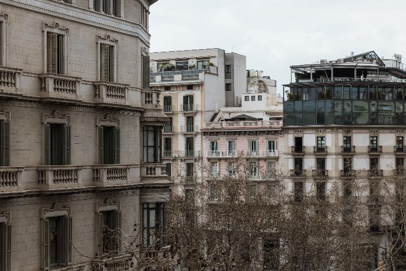 Alma Barcelona - Oda