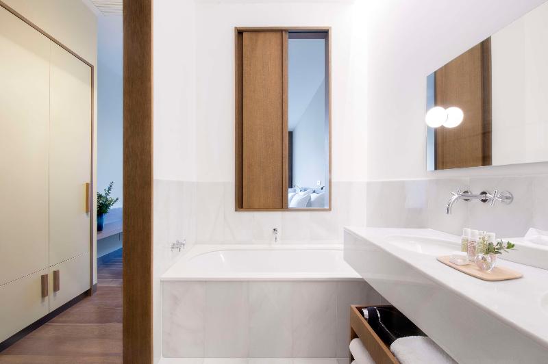 Alma Barcelona - Oda