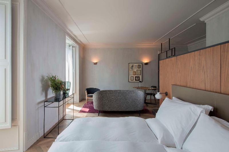 Alma Barcelona - Oda