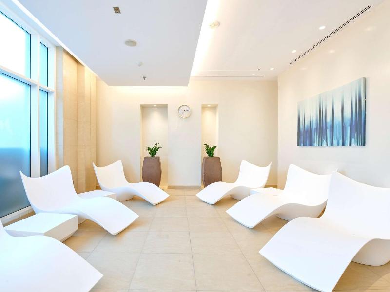 Hilton Doha  (Private Beach Access) - Aktivite