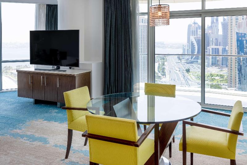 Hilton Doha  (Private Beach Access) - Oda