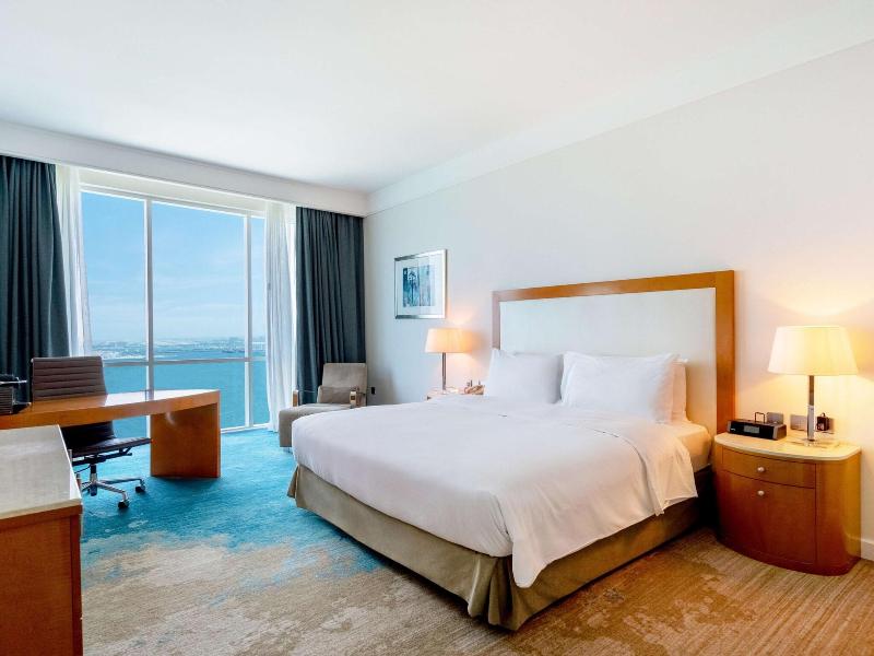 Hilton Doha  (Private Beach Access) - Oda