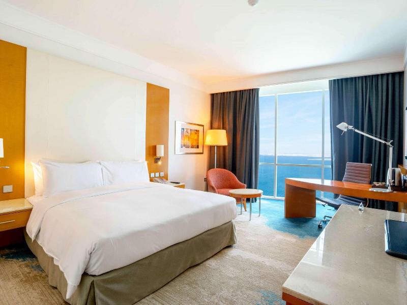 Hilton Doha  (Private Beach Access) - Oda