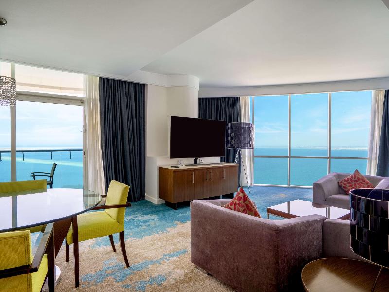 Hilton Doha  (Private Beach Access) - Oda