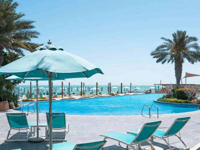 Hilton Doha  (Private Beach Access) - Havuz
