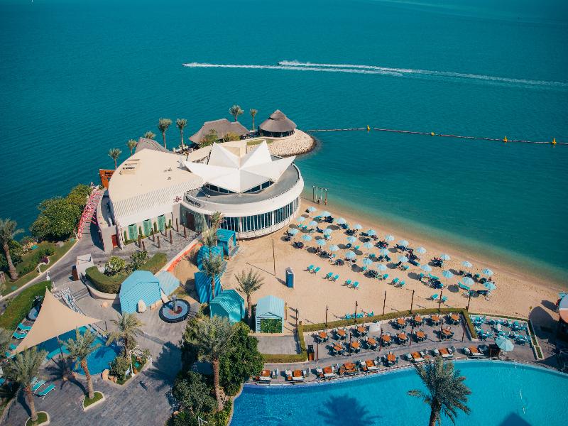 Hilton Doha  (Private Beach Access) - Plaj