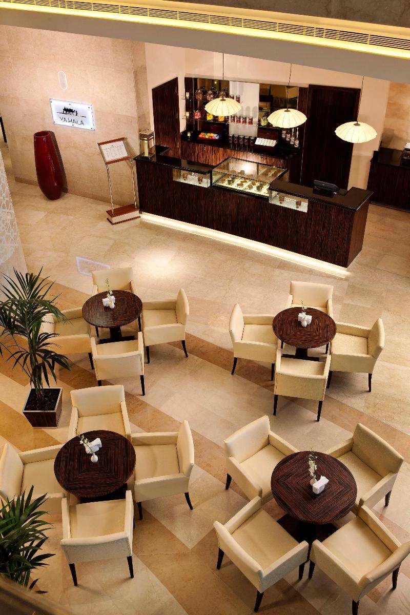 Hilton Doha  (Private Beach Access) - Restoran
