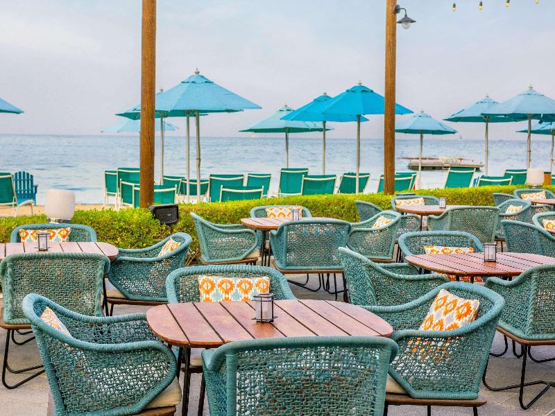 Hilton Doha  (Private Beach Access) - Restoran