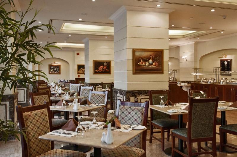 Hilton Zamalek Residence Cairo - Restoran