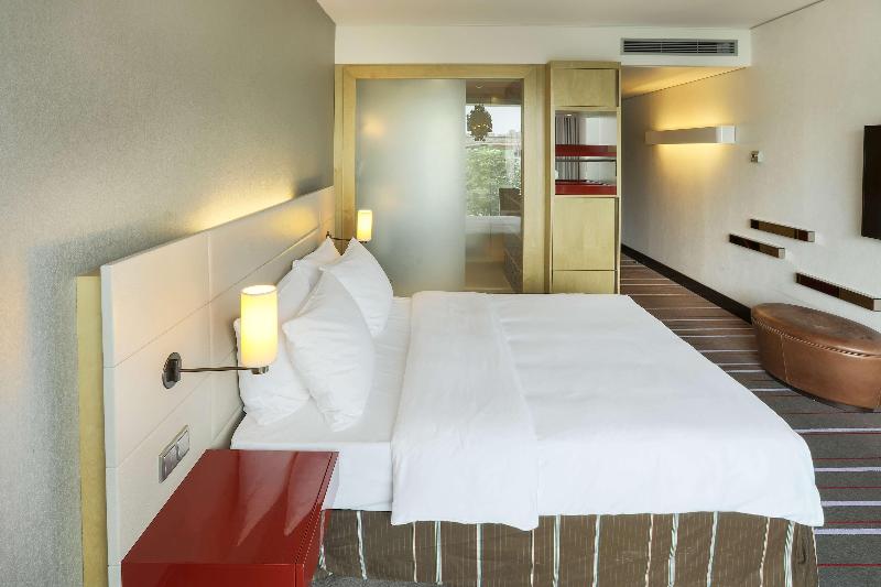 Radisson Blu Media Harbour Hotel - Oda