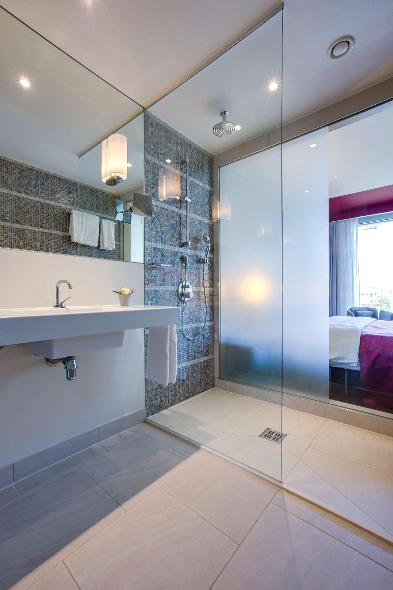 Radisson Blu Media Harbour Hotel - Oda