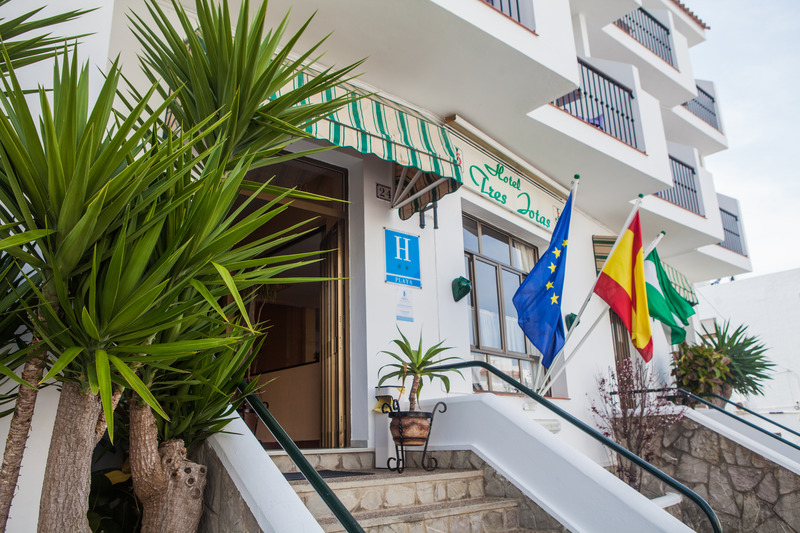 Tres Jotas Conil - Genel