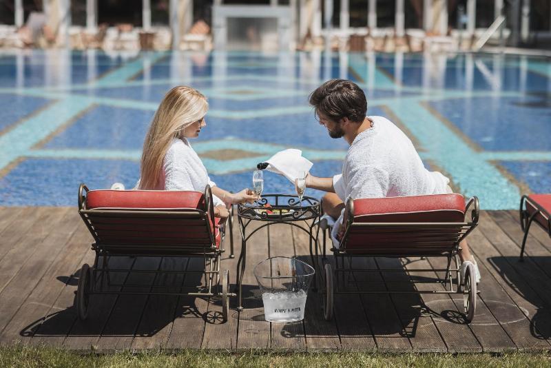 Family and Spa Hotel Alpenpark - Havuz