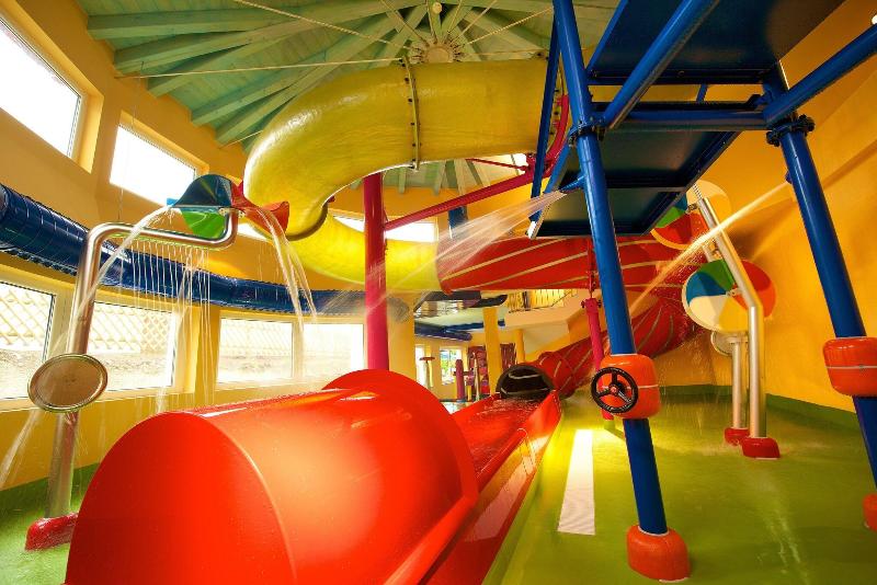 Family and Spa Hotel Alpenpark - Havuz
