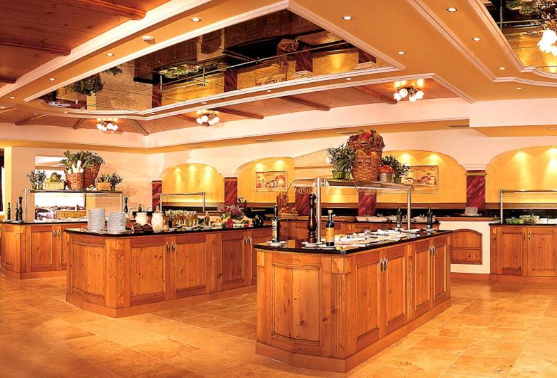 Family and Spa Hotel Alpenpark - Restoran