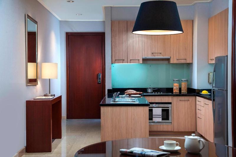 The Mayflower, Jakarta - Marriott Executive Apt - Oda