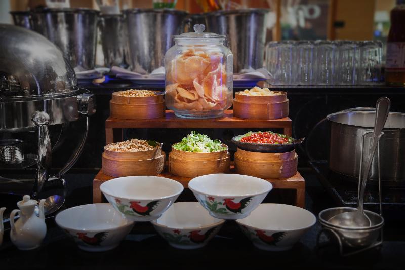 The Mayflower, Jakarta - Marriott Executive Apt - Restoran
