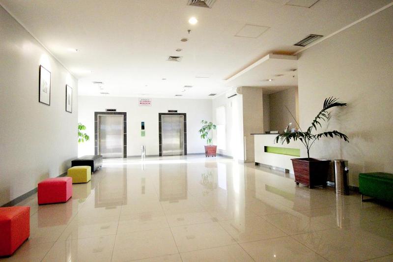 Hotel Glodok Plaza by ZUZU - Lobi