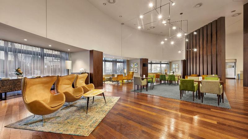 Holiday Inn Porto Gaia - Lobi