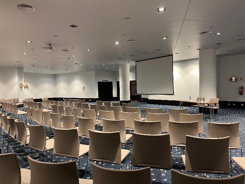 Holiday Inn Porto Gaia - Toplantı