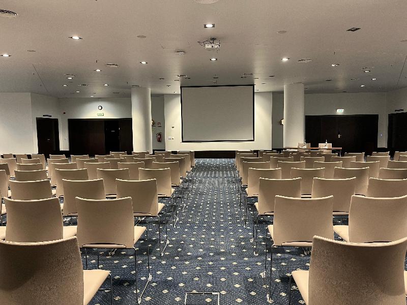 Holiday Inn Porto Gaia - Toplantı