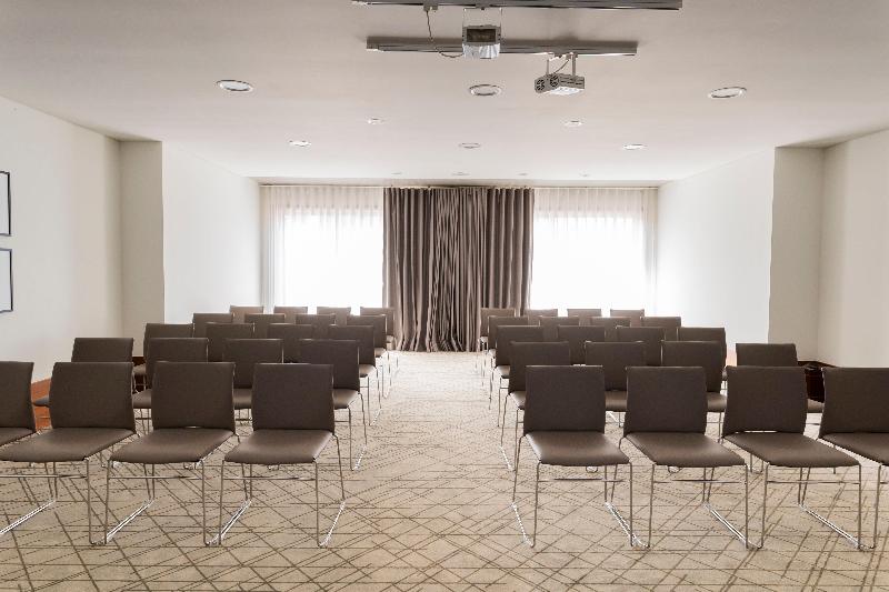 Holiday Inn Porto Gaia - Toplantı
