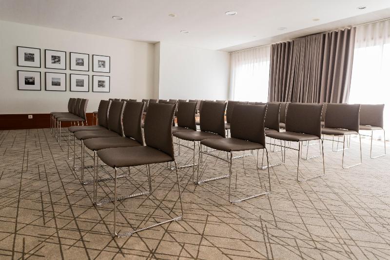 Holiday Inn Porto Gaia - Toplantı