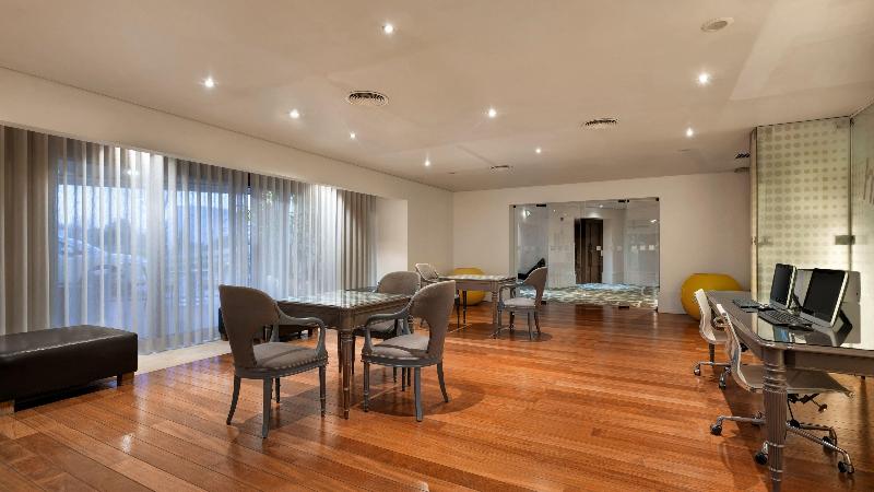 Holiday Inn Porto Gaia - Genel
