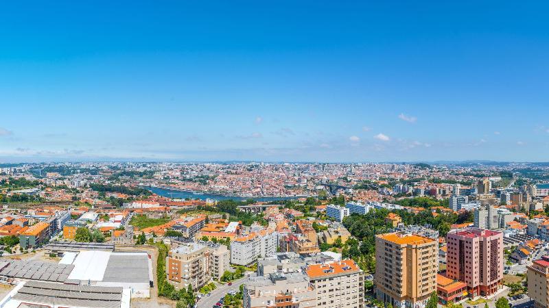 Holiday Inn Porto Gaia - Genel