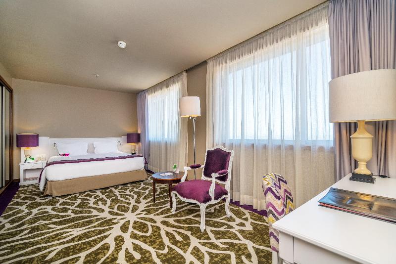 Holiday Inn Porto Gaia - Oda