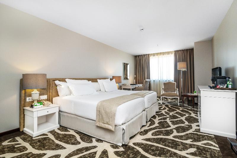 Holiday Inn Porto Gaia - Oda