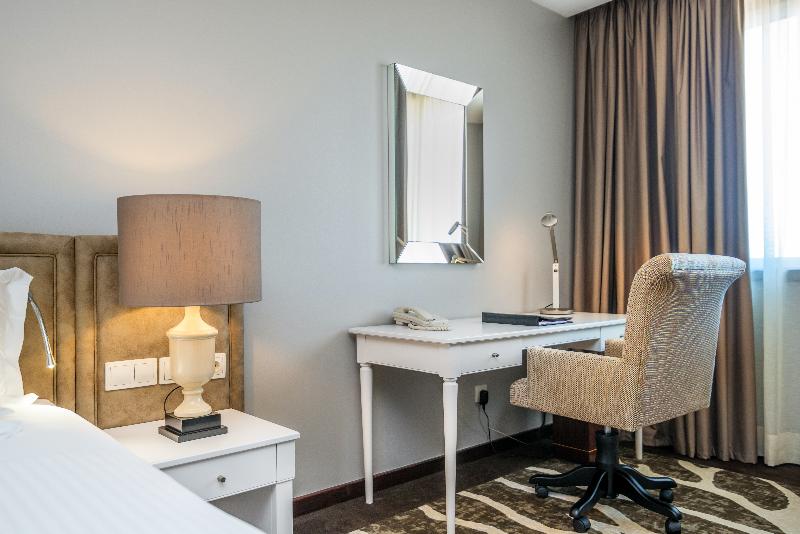 Holiday Inn Porto Gaia - Oda