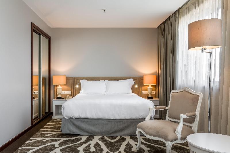 Holiday Inn Porto Gaia - Oda