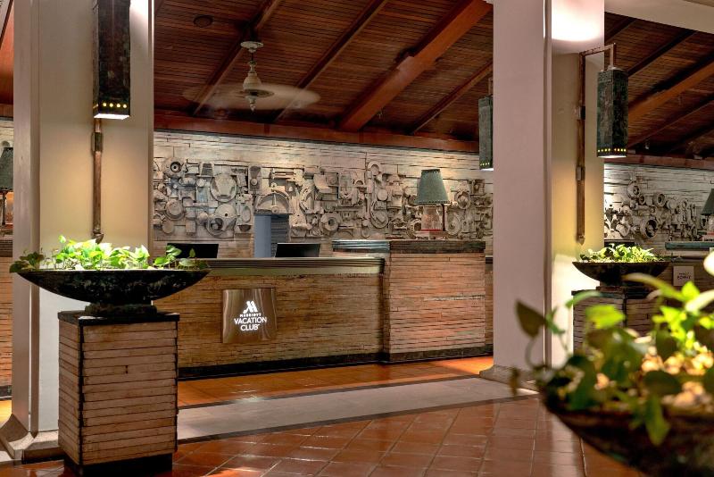 Marriott's Phuket Beach Club - Lobi