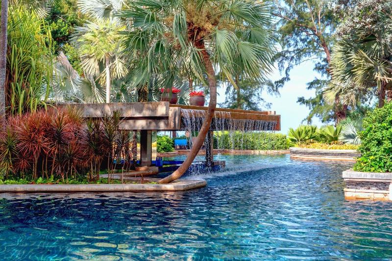 Marriott's Phuket Beach Club - Havuz