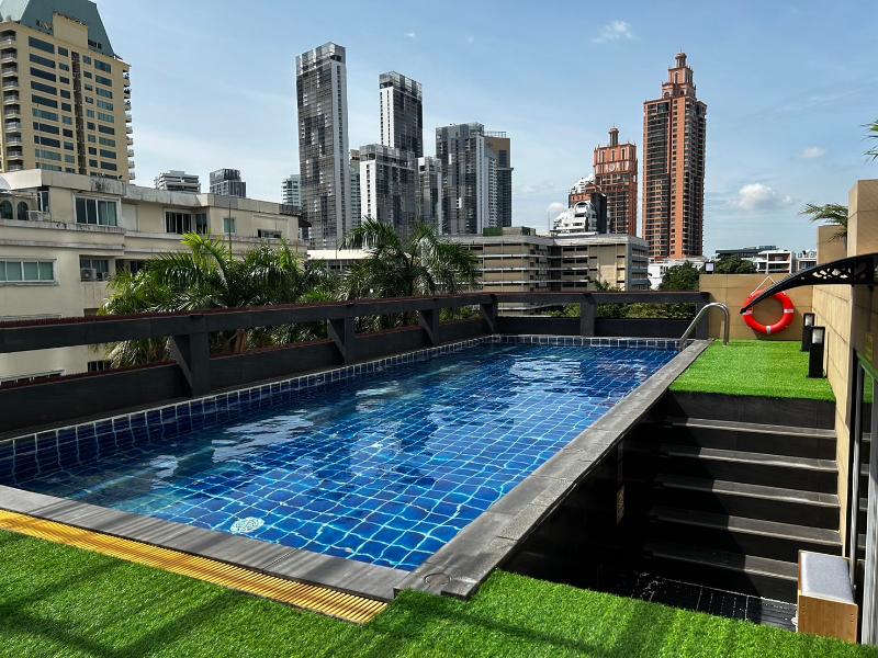 Aspira Suites Sukhumvit 20 - Havuz