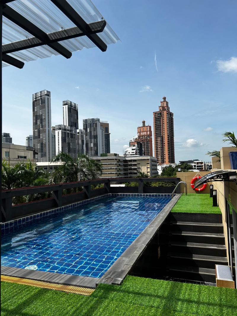 Aspira Suites Sukhumvit 20 - Havuz