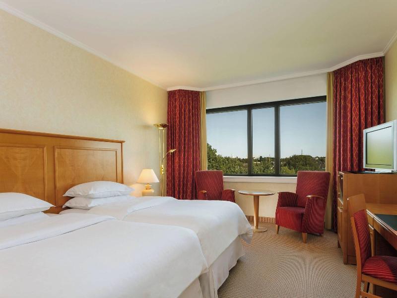 Sheraton Essen Hotel - Oda
