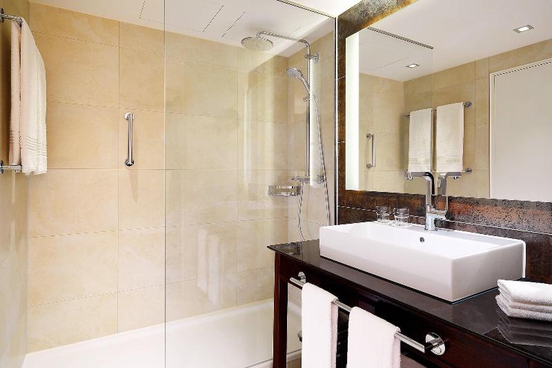 Sheraton Essen Hotel - Oda