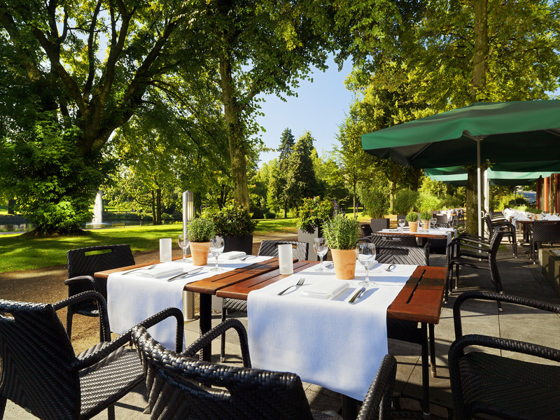 Sheraton Essen Hotel - Teras