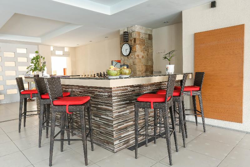 Lombok Plaza Hotel and Convention - Bar