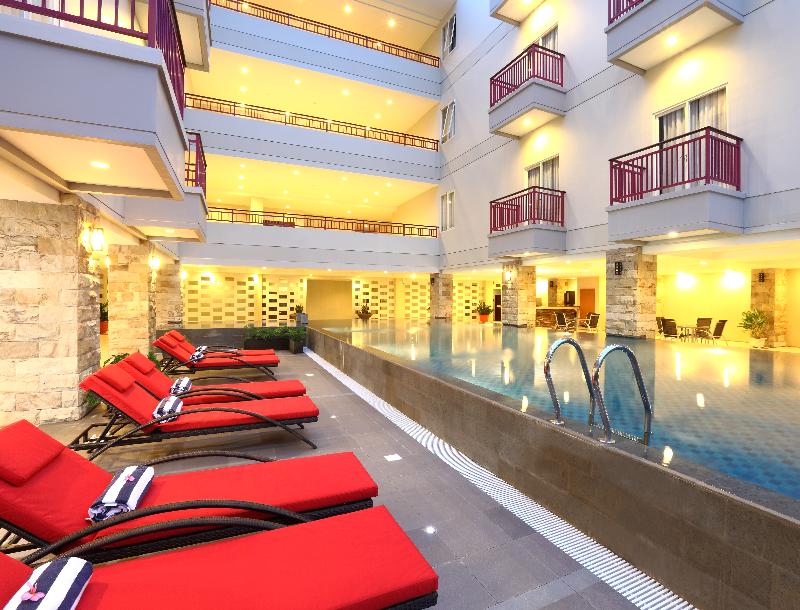 Lombok Plaza Hotel and Convention - Havuz