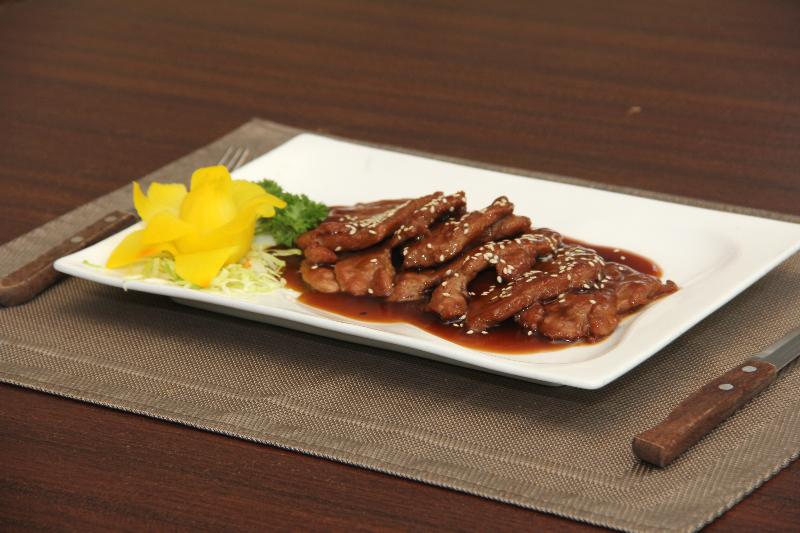 Lombok Plaza Hotel and Convention - Restoran
