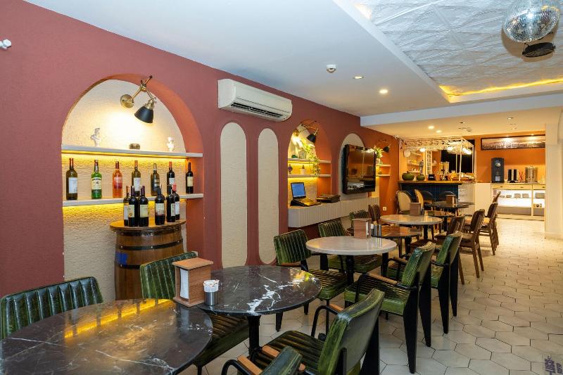Raymond - Restoran